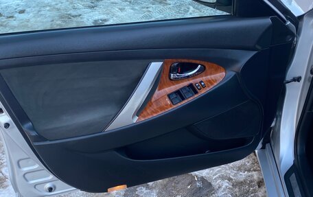 Toyota Camry, 2011 год, 1 250 000 рублей, 6 фотография
