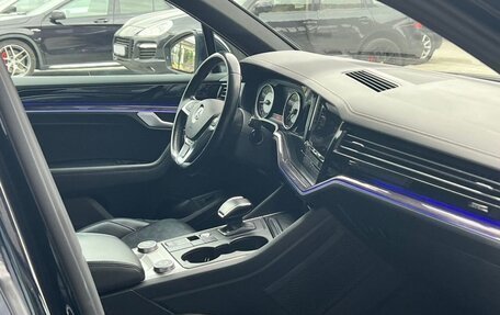 Volkswagen Touareg III, 2018 год, 5 000 000 рублей, 4 фотография