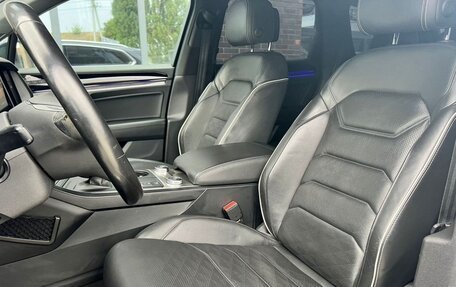 Volkswagen Touareg III, 2018 год, 5 000 000 рублей, 6 фотография