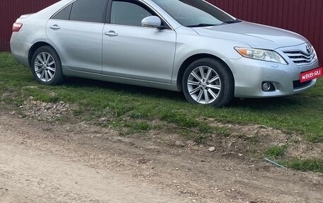 Toyota Camry, 2011 год, 1 250 000 рублей, 1 фотография