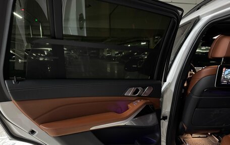 BMW X7, 2021 год, 7 000 000 рублей, 20 фотография