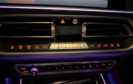 BMW X7, 2021 год, 7 000 000 рублей, 28 фотография