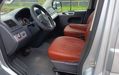 Volkswagen Multivan T5, 2014 год, 3 350 000 рублей, 16 фотография