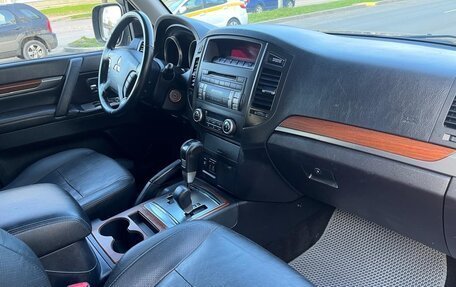 Mitsubishi Pajero IV, 2008 год, 1 349 000 рублей, 9 фотография