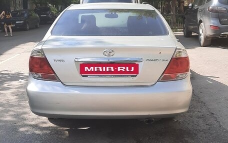 Toyota Camry V40, 2005 год, 650 000 рублей, 2 фотография