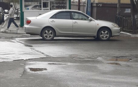 Toyota Camry V40, 2005 год, 650 000 рублей, 3 фотография
