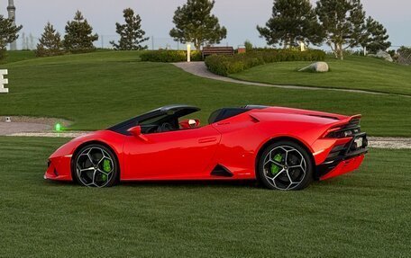 Lamborghini Huracán, 2020 год, 31 000 000 рублей, 7 фотография