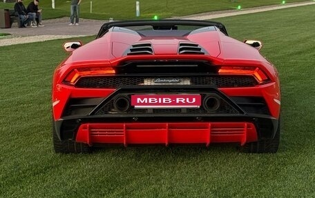 Lamborghini Huracán, 2020 год, 31 000 000 рублей, 9 фотография