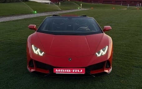 Lamborghini Huracán, 2020 год, 31 000 000 рублей, 16 фотография