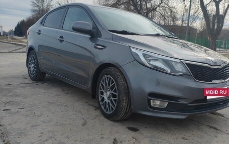 KIA Rio III рестайлинг, 2016 год, 950 000 рублей, 4 фотография