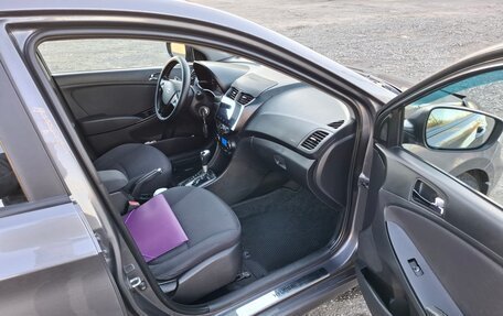 Hyundai Solaris II рестайлинг, 2013 год, 770 000 рублей, 13 фотография