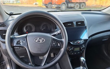 Hyundai Solaris II рестайлинг, 2013 год, 770 000 рублей, 12 фотография
