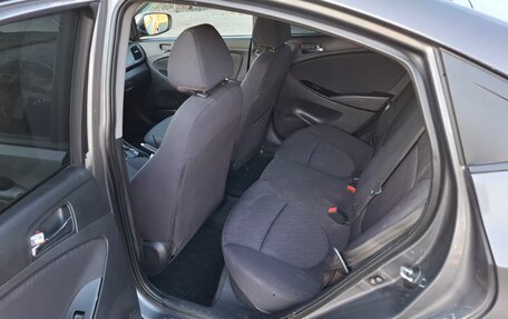 Hyundai Solaris II рестайлинг, 2013 год, 770 000 рублей, 15 фотография