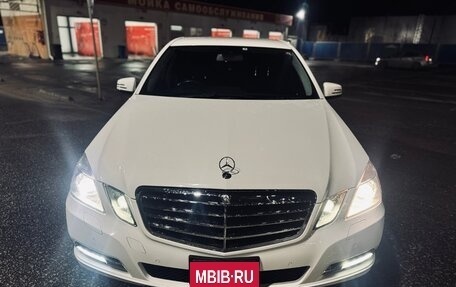 Mercedes-Benz E-Класс, 2013 год, 1 540 000 рублей, 3 фотография