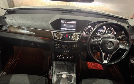 Mercedes-Benz E-Класс, 2013 год, 1 540 000 рублей, 19 фотография