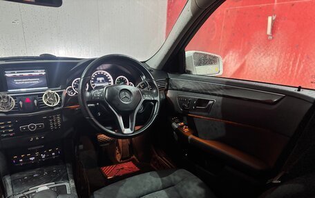 Mercedes-Benz E-Класс, 2013 год, 1 540 000 рублей, 14 фотография