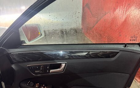 Mercedes-Benz E-Класс, 2013 год, 1 540 000 рублей, 26 фотография