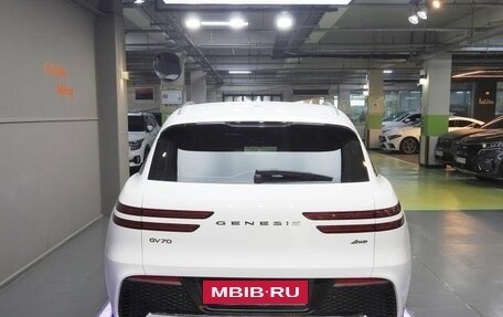 Genesis GV70, 2022 год, 2 950 000 рублей, 4 фотография