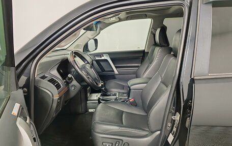 Toyota Land Cruiser Prado 150 рестайлинг 2, 2021 год, 6 750 000 рублей, 15 фотография