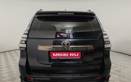 Toyota Land Cruiser Prado 150 рестайлинг 2, 2021 год, 6 750 000 рублей, 6 фотография