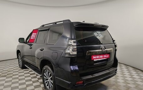 Toyota Land Cruiser Prado 150 рестайлинг 2, 2021 год, 6 750 000 рублей, 7 фотография