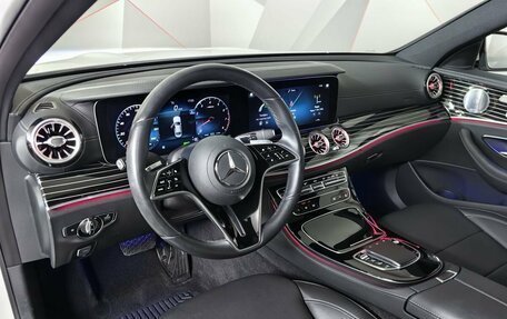 Mercedes-Benz E-Класс, 2020 год, 5 990 000 рублей, 15 фотография