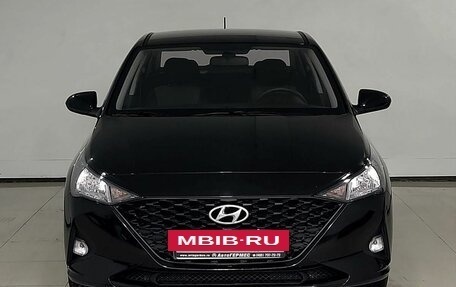 Hyundai Solaris II рестайлинг, 2021 год, 1 650 000 рублей, 2 фотография