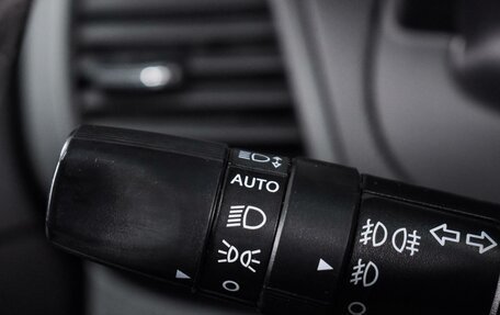 Hyundai Solaris II рестайлинг, 2013 год, 979 000 рублей, 18 фотография