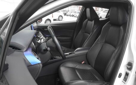 Toyota C-HR I рестайлинг, 2018 год, 2 449 000 рублей, 10 фотография
