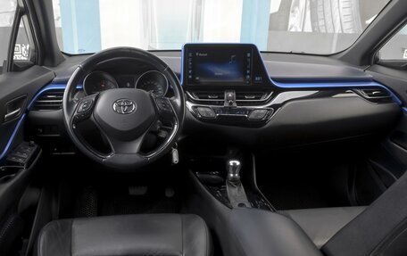Toyota C-HR I рестайлинг, 2018 год, 2 449 000 рублей, 6 фотография