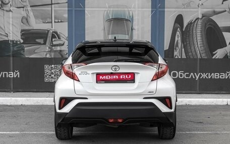 Toyota C-HR I рестайлинг, 2018 год, 2 449 000 рублей, 4 фотография