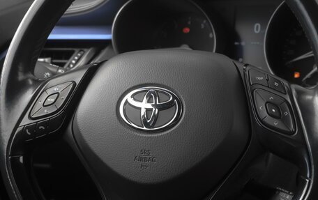 Toyota C-HR I рестайлинг, 2018 год, 2 449 000 рублей, 17 фотография