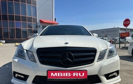 Mercedes-Benz E-Класс, 2011 год, 1 650 000 рублей, 2 фотография