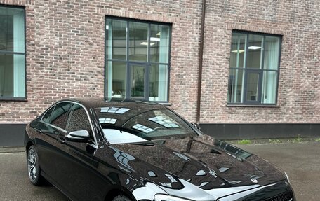 Mercedes-Benz E-Класс, 2020 год, 4 600 000 рублей, 3 фотография
