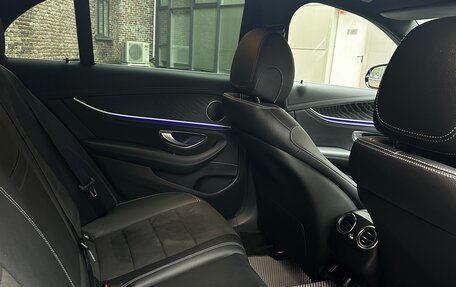 Mercedes-Benz E-Класс, 2020 год, 4 600 000 рублей, 21 фотография