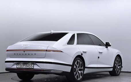 Hyundai Grandeur, 2023 год, 3 220 000 рублей, 2 фотография