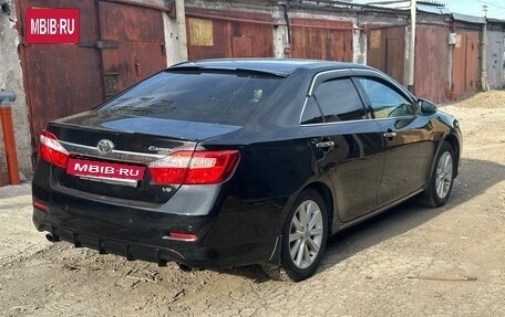 Toyota Camry, 2013 год, 1 980 000 рублей, 4 фотография