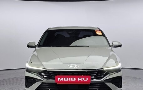 Hyundai Avante, 2023 год, 2 450 000 рублей, 3 фотография