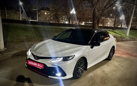 Toyota Camry, 2021 год, 3 250 000 рублей, 6 фотография