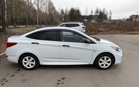 Hyundai Solaris II рестайлинг, 2012 год, 850 000 рублей, 5 фотография