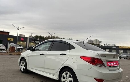 Hyundai Solaris II рестайлинг, 2012 год, 850 000 рублей, 7 фотография