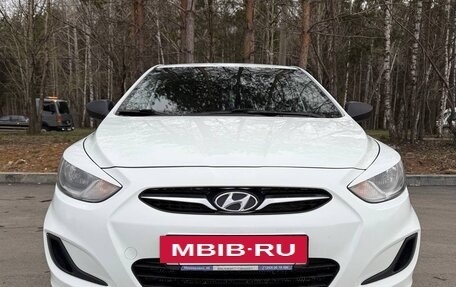 Hyundai Solaris II рестайлинг, 2012 год, 850 000 рублей, 2 фотография