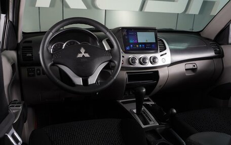 Mitsubishi L200 IV рестайлинг, 2012 год, 1 399 000 рублей, 6 фотография