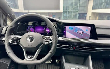 Volkswagen Golf VIII, 2021 год, 1 900 000 рублей, 10 фотография