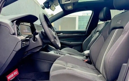 Volkswagen Golf VIII, 2021 год, 1 900 000 рублей, 8 фотография