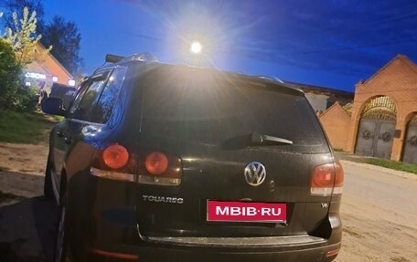 Volkswagen Touareg III, 2008 год, 1 050 000 рублей, 2 фотография