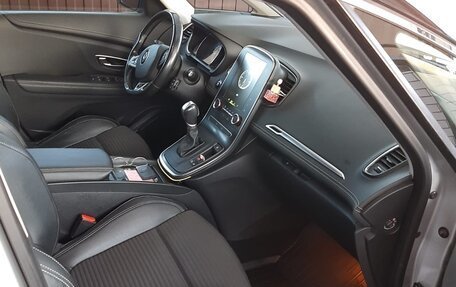 Renault Scenic IV, 2019 год, 1 750 000 рублей, 14 фотография