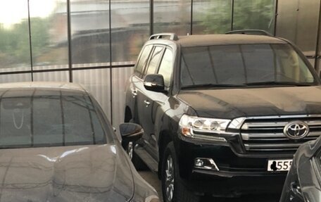 Toyota Land Cruiser 200, 2018 год, 8 250 000 рублей, 6 фотография