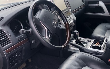 Toyota Land Cruiser 200, 2018 год, 8 250 000 рублей, 15 фотография