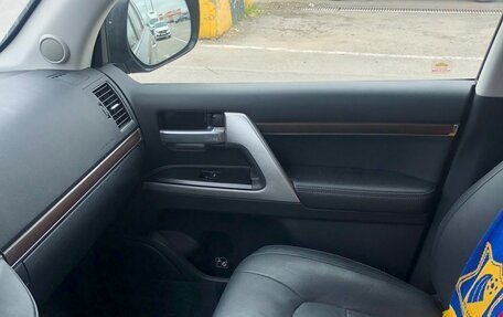 Toyota Land Cruiser 200, 2018 год, 8 250 000 рублей, 14 фотография